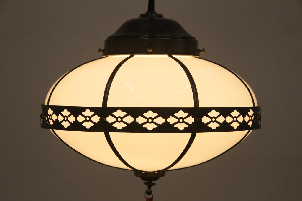 アンティーク照明　和製アンティーク　タッセル(飾り房)付き　提灯のような形が魅力の吊り下げ照明(天井照明、ペンダントライト)(R-036729)