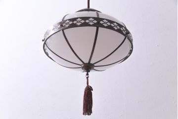 アンティーク照明　和製アンティーク　タッセル(飾り房)付き　提灯のような形が魅力の吊り下げ照明(天井照明、ペンダントライト)(R-036729)