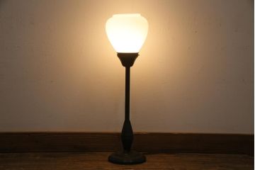 アンティーク照明　和製アンティーク　アイアン支柱　ぼんぼりのようなスタンドライト(照明、フロアスタンド)