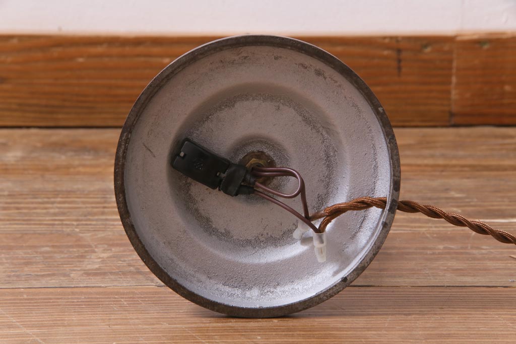 アンティーク照明　和製アンティーク　アイアン支柱　ぼんぼりのようなスタンドライト(照明、フロアスタンド)