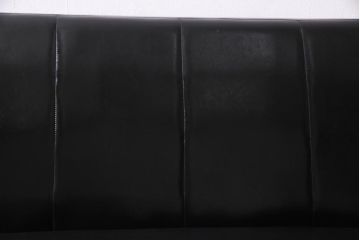 ヴィンテージ家具　日本製　当時物の黒いレザーが渋さ醸し出すソファ(2.5人掛けソファ、ビンテージ)