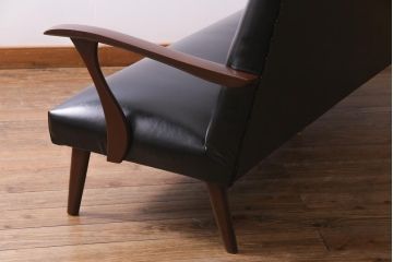 ヴィンテージ家具　日本製　当時物の黒いレザーが渋さ醸し出すソファ(2.5人掛けソファ、ビンテージ)