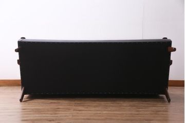 ヴィンテージ家具　日本製　当時物の黒いレザーが渋さ醸し出すソファ(2.5人掛けソファ、ビンテージ)