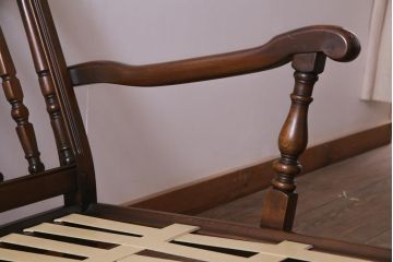 ヴィンテージ家具　イギリスビンテージ　ERCOL(アーコール)　シックなカントリースタイルに合う3人掛けソファ(アームソファ)(R-036741)