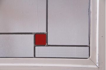 アンティーク建具　ラフジュ工房オリジナルステンドグラス　結霜ガラス・モールガラス入り　アンティークペイントに色ガラスが映える板戸2枚セット(建具、引き戸、ガラス帯戸)(R-036742)