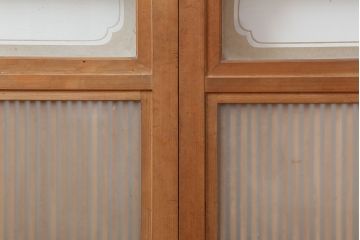 アンティーク建具　和製アンティーク　腰板ケヤキ材　裏ガラス入り　桟が存在感を放つ格子戸2枚セット(引き戸、建具)(R-036768)