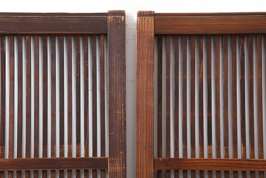 アンティーク建具　和製アンティーク　昭和初期　桟が存在感を放つ格子戸2枚セット(ガラス帯戸、引き戸、建具)(R-036770)