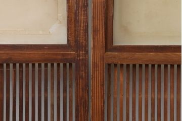 アンティーク建具　和製アンティーク　昭和初期　桟が存在感を放つ格子戸2枚セット(ガラス帯戸、引き戸、建具)(R-036770)