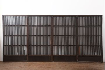 アンティーク建具　明治大正期　レトロな雰囲気が魅力の格子戸4枚セット(建具、引き戸)(R-036772)