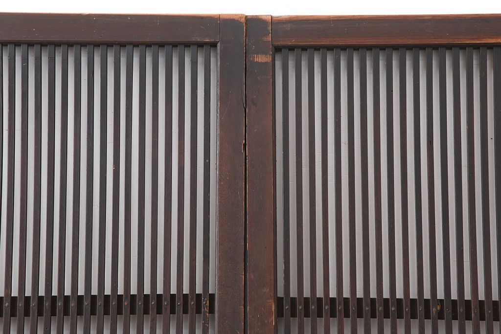 アンティーク建具　明治大正期　レトロな雰囲気が魅力の格子戸4枚セット(建具、引き戸)(R-036772)