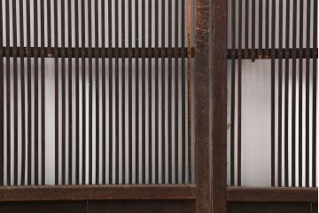 アンティーク建具　明治大正期　レトロな雰囲気が魅力の格子戸4枚セット(建具、引き戸)(R-036772)