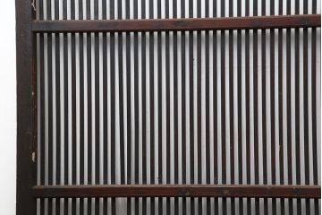 アンティーク建具　明治大正期　レトロな雰囲気が魅力の格子戸4枚セット(建具、引き戸)(R-036772)
