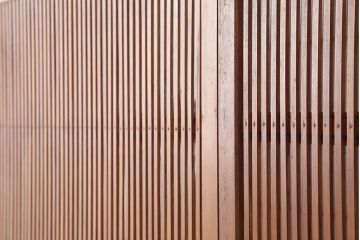 アンティーク建具　腰板ケヤキ　裏障子付き　桟が存在感を放つ格子戸2枚セット(ガラス帯戸、引き戸、建具)(R-036782)