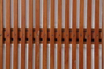 アンティーク建具　腰板ケヤキ　裏障子付き　桟が存在感を放つ格子戸2枚セット(ガラス帯戸、引き戸、建具)(R-036782)