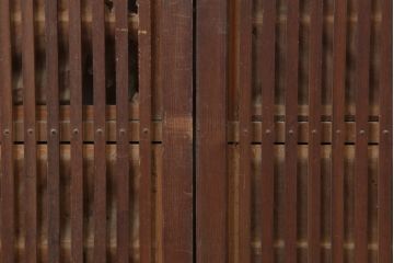 アンティーク建具　明治大正期　幅狭　レトロな雰囲気が魅力の裏障子付き格子戸3枚セット(建具、引き戸)(R-036787)
