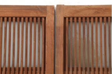 アンティーク建具　昭和中期　裏ガラス付き　和モダンなインテリアにおすすめな格子戸2枚セット(建具、引き戸)(R-036788)