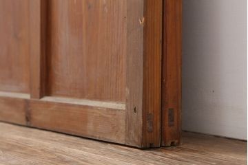 アンティーク建具　昭和初期　レトロな雰囲気が魅力の大きな窓2枚セット　(R-036791)