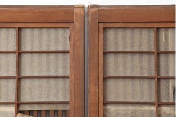 アンティーク建具　大正昭和初期　裏障子付き　縦桟が品のある雰囲気醸し出す格子戸2枚セット(ガラス帯戸、建具、引き戸)(R-036792)