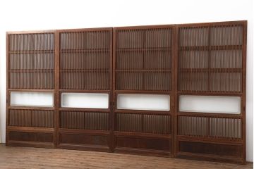 アンティーク建具　昭和初期　裏ガラス付き　腰板欅(ケヤキ)材　格子戸4枚セット(建具、引き戸)(R-036800)