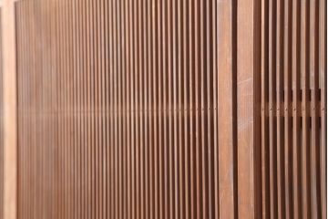 アンティーク建具　昭和初期　裏ガラス付き　腰板欅(ケヤキ)材　格子戸4枚セット(建具、引き戸)(R-036800)