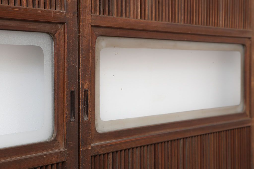 アンティーク建具　昭和初期　裏ガラス付き　腰板欅(ケヤキ)材　格子戸4枚セット(建具、引き戸)(R-036800)