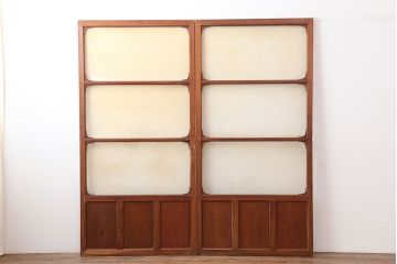 アンティーク建具　木味が魅力のレトロなガラス戸2枚セット　(R-036801)