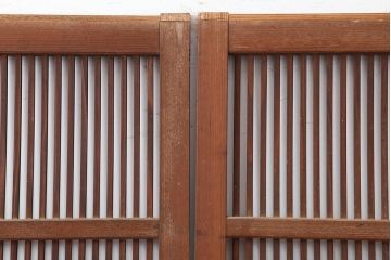 アンティーク建具　昭和初期　上品な和の空間づくりにおすすめな格子戸2枚セット(建具、引き戸)(R-036803)