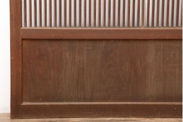 アンティーク建具　昭和初期　上品な和の空間づくりにおすすめな格子戸2枚セット　(R-036804)