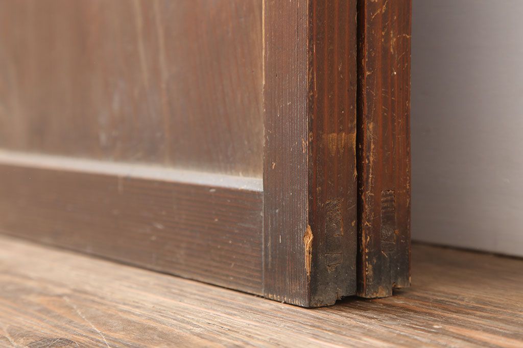 アンティーク建具　昭和初期　上品な和の空間づくりにおすすめな格子戸2枚セット　(R-036804)