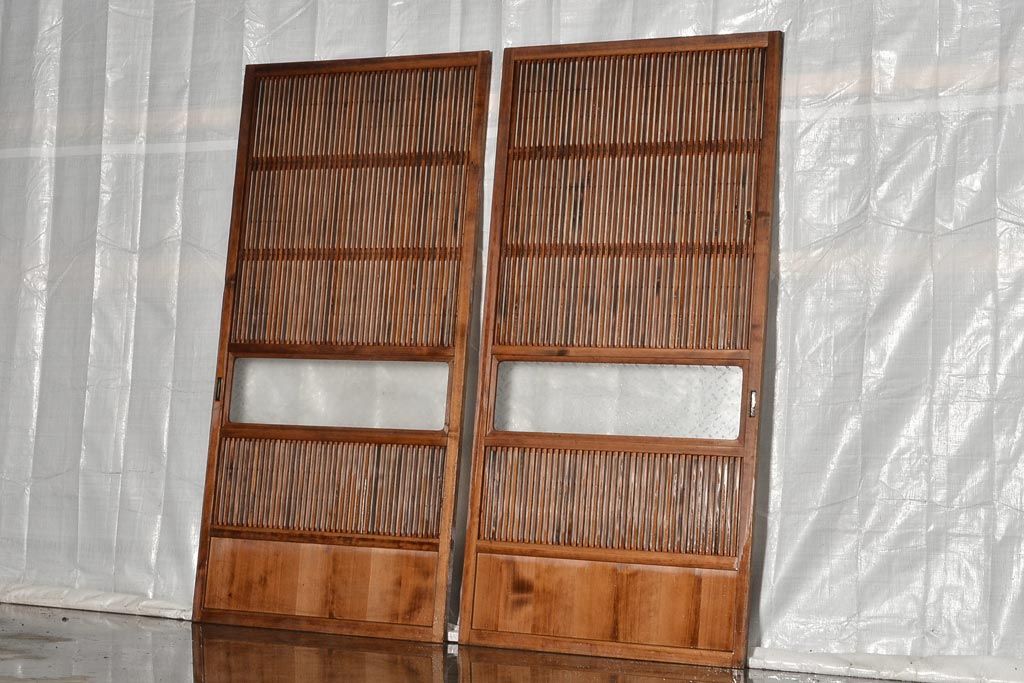 アンティーク建具　昭和初期　上品な和の空間づくりにおすすめな格子戸2枚セット(建具、引き戸)(R-036809)