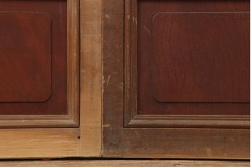 アンティーク建具　裏障子付き　腰板ケヤキ材　上品な和の空間づくりにおすすめな格子戸2枚セット(建具、引き戸)(R-036811)