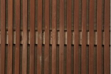 アンティーク建具　裏障子付き　腰板ケヤキ材　上品な和の空間づくりにおすすめな格子戸2枚セット(建具、引き戸)(R-036811)