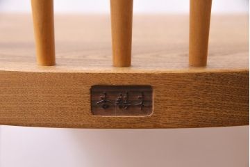 中古　杏詩木　アンディゴ　K&Wチェア　温もり溢れる無垢材が魅力的なダイニングチェア(椅子)