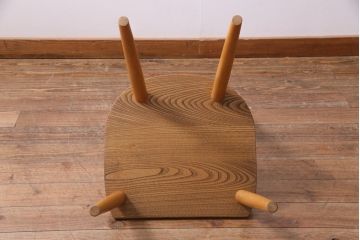 中古　杏詩木　アンディゴ　K&Wチェア　温もり溢れる無垢材が魅力的なダイニングチェア(椅子)