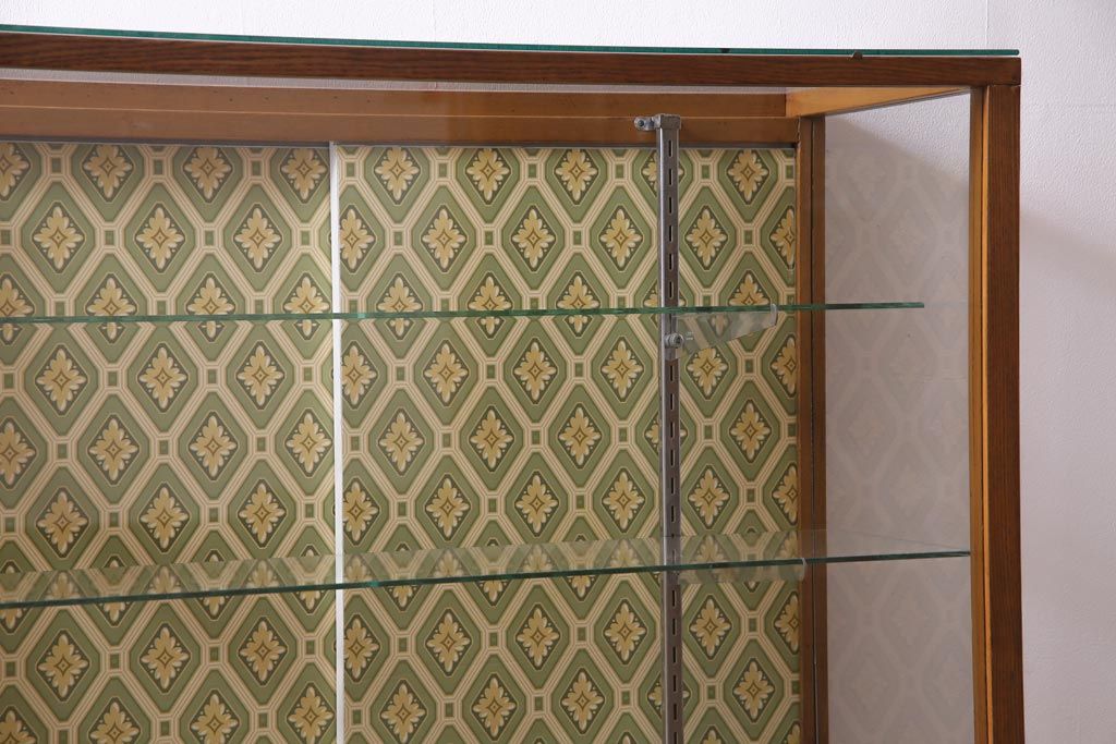 ビンテージ家具　ペイント　レトロな雰囲気がお洒落なガラスケース(ショーケース、陳列棚、ヴィンテージ)