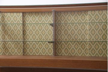 ビンテージ家具　ペイント　レトロな雰囲気がお洒落なガラスケース(ショーケース、陳列棚、ヴィンテージ)