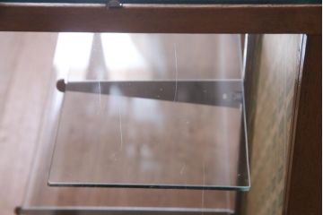 ビンテージ家具　ペイント　レトロな雰囲気がお洒落なガラスケース(ショーケース、陳列棚、ヴィンテージ)