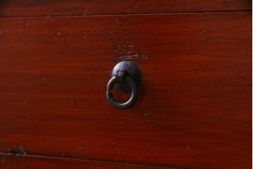 アンティーク家具　和製アンティーク　ヒノキ材　重厚感の漂う十字金具が魅力の観音開き戸の重ね箪笥(衣装箪笥、引き出し)(R-036826)