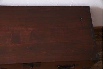 アンティーク家具　和製アンティーク　ヒノキ材　重厚感の漂う十字金具が魅力の観音開き戸の重ね箪笥(衣装箪笥、引き出し)(R-036826)