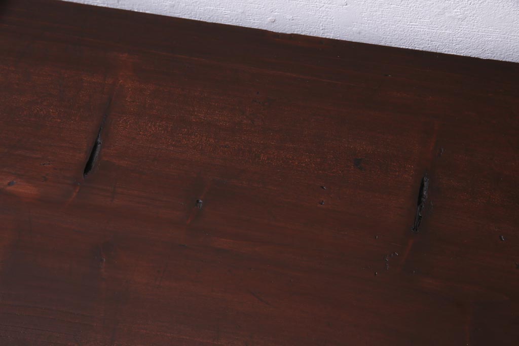 アンティーク家具　和製アンティーク　ヒノキ材　重厚感の漂う十字金具が魅力の観音開き戸の重ね箪笥(衣装箪笥、引き出し)(R-036826)