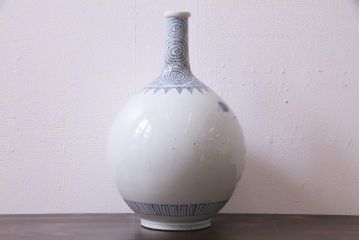 骨董　アンティーク　江戸期　古伊万里　蛸唐草花鳥図　染付徳利(花器)(R-036827)