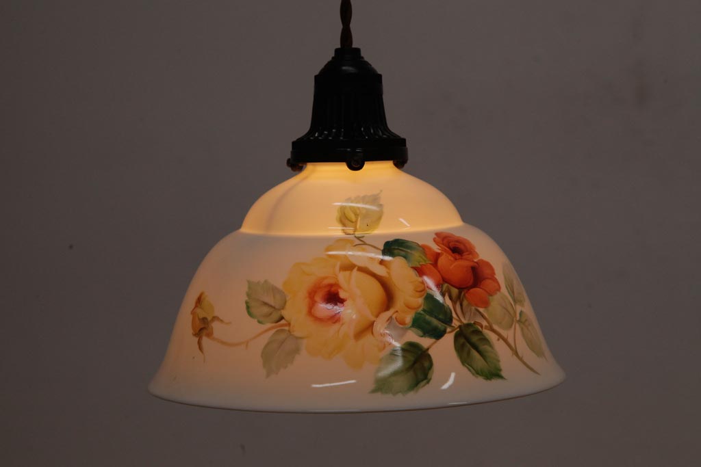 アンティーク家具　オールドノリタケ・則武(日陶)　ローズ(薔薇)　鮮やかな絵柄が目を引く電笠(天井照明、シェード)(R-036835)