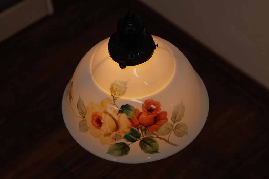 アンティーク家具　オールドノリタケ・則武(日陶)　ローズ(薔薇)　鮮やかな絵柄が目を引く電笠(天井照明、シェード)(R-036835)