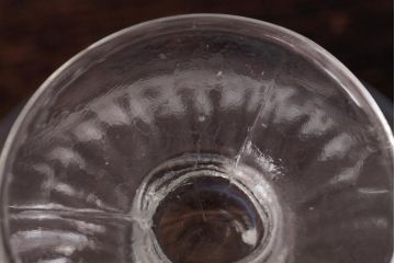 レトロ雑貨　昭和レトロ　コレクションにもぴったりなプレスガラスの乳白暈し氷コップ2個セット(プレスガラス)(R-036837)