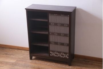 ラフジュ工房オリジナル　アンティーク建具リメイク　組子が目を引く書院戸を活かした和風キャビネット(収納棚、戸棚)(R-036840)