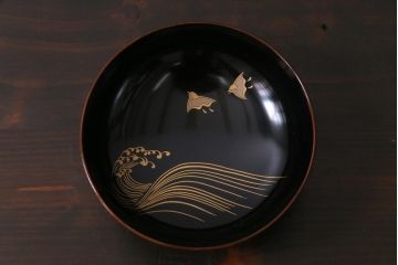 中古　和光堂謹製　輪島塗　波千鳥蒔絵　煮物椀5客セット・箱付き(木製漆器、蓋付お椀)(R-036845)