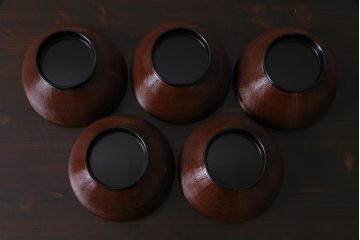 中古　和光堂謹製　輪島塗　波千鳥蒔絵　煮物椀5客セット・箱付き(木製漆器、蓋付お椀)(R-036845)