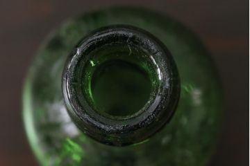 アンティーク雑貨　イギリスビンテージ　おしゃれなディスプレイに活躍するボトル4個セット(ガラスビン、瓶)(R-036849)