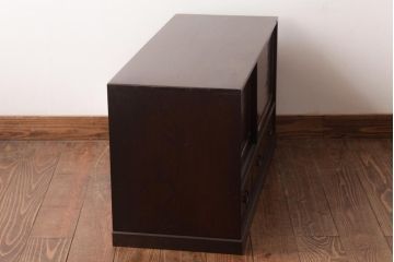 アンティーク家具　和製アンティーク　唐木　前面縞黒檀　上品かつシックな雰囲気漂う茶箪笥(茶タンス、戸棚、収納棚)