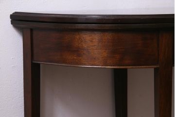 アンティーク家具　英国イギリスアンティーク　マホガニー材　ラウンド型のカードテーブル(コンソールテーブル、エクステンションテーブル)(R-036853)